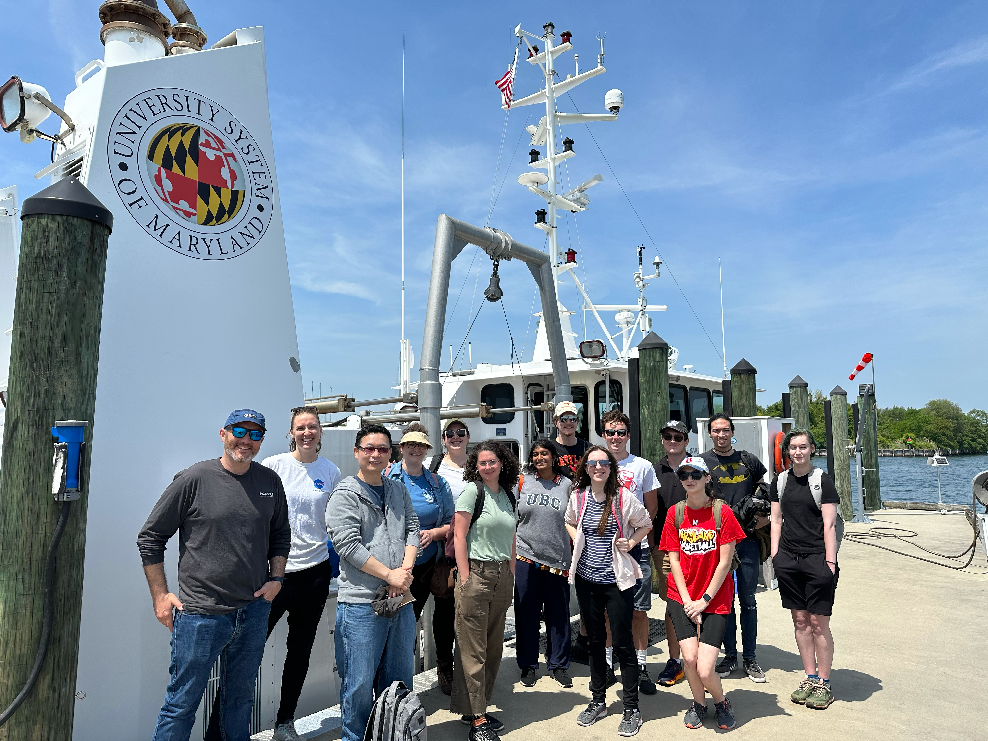 Group photo in front of R/V Rachel Carson