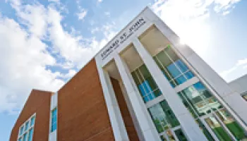 New Labs Catalyze Chemistry Learning