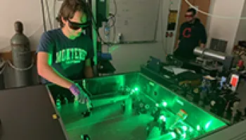 Senior Chemistry Major Creates Model to Simulate Molecular Energy Transfer 