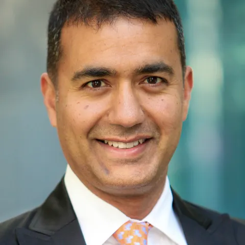 Vivek Khuller headshot