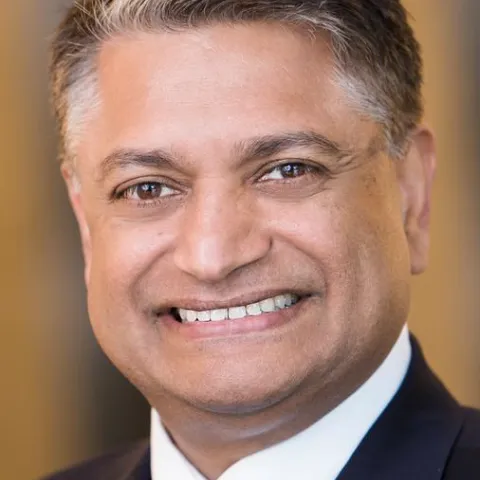 Sam Malhotra headshot