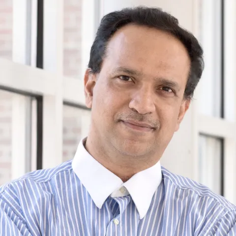 Dinesh Manocha headshot