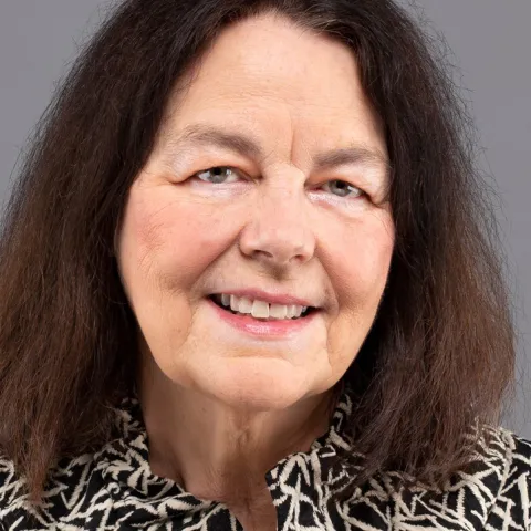 Betsy Read-Connole headshot