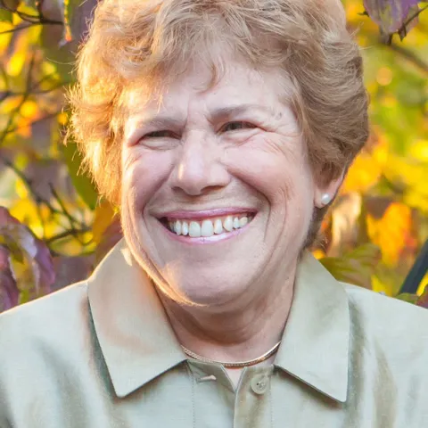 Marilyn Ripin headshot