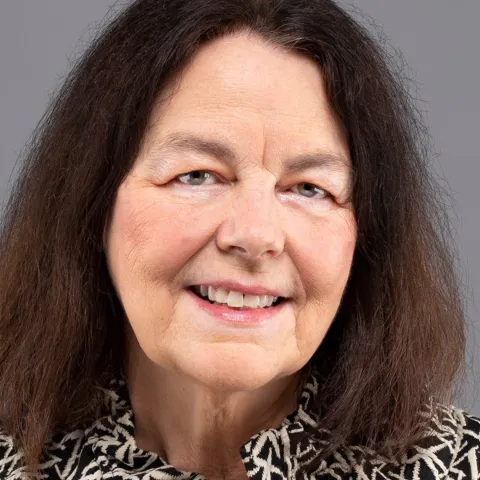 Betsy Read-Connole headshot