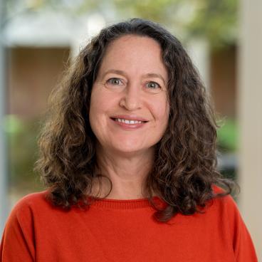 Erica Belser headshot