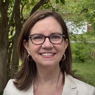 Kara Hoffman headshot