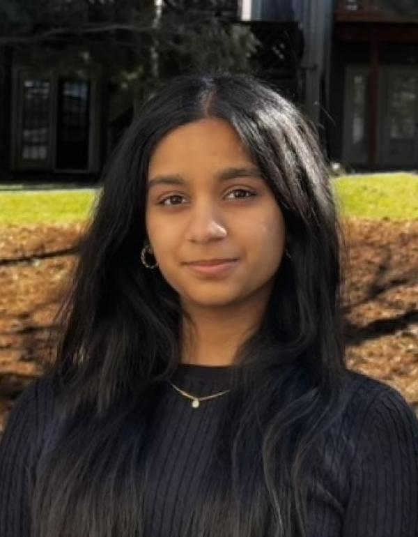 Aditi Desai headshot