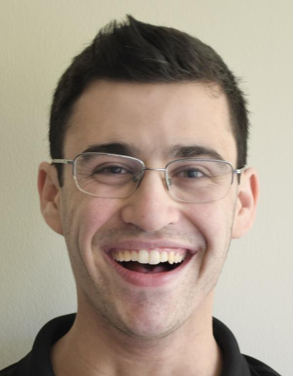 Ari Packer headshot