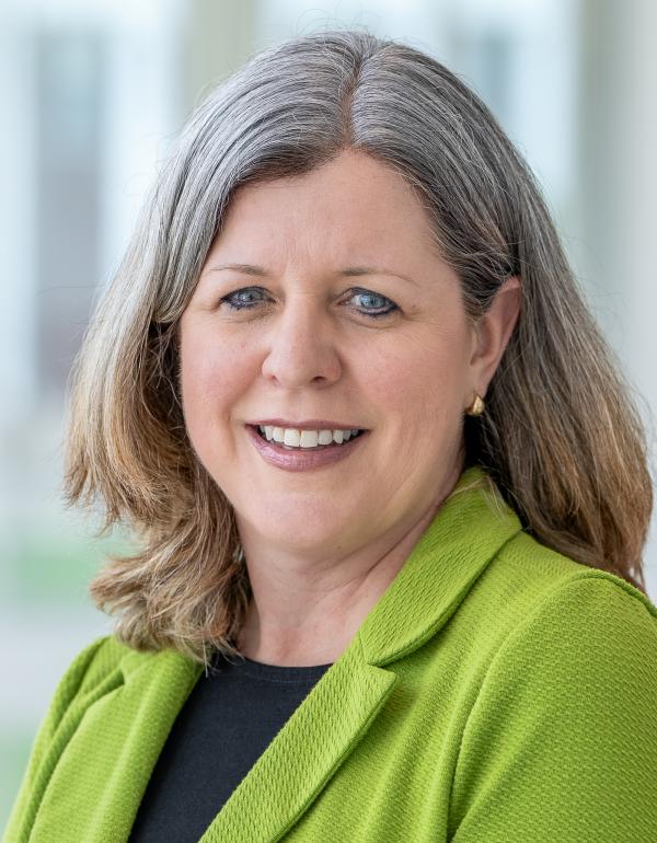 Megan Carnell headshot