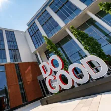 Do Good Plaza