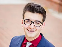 Aaron Solomon headshot