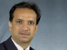 Dinesh Manocha headshot