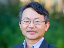 Yuhuang Wang headshot