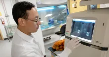 lanny ling at a machine screen