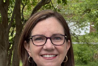 Kara Hoffman headshot