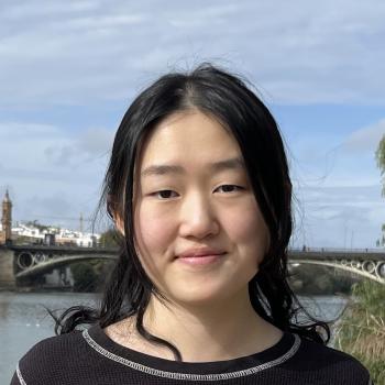 CIndy Qiu headshot