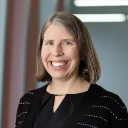 Gretchen Campbell headshot