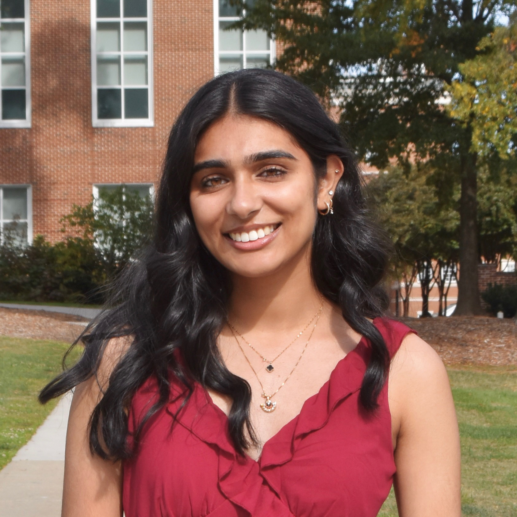 Raina Saraiya headshot